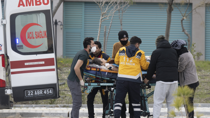 Гостей отеля в Стамбуле переселили после смертельного отравления трёх туристов