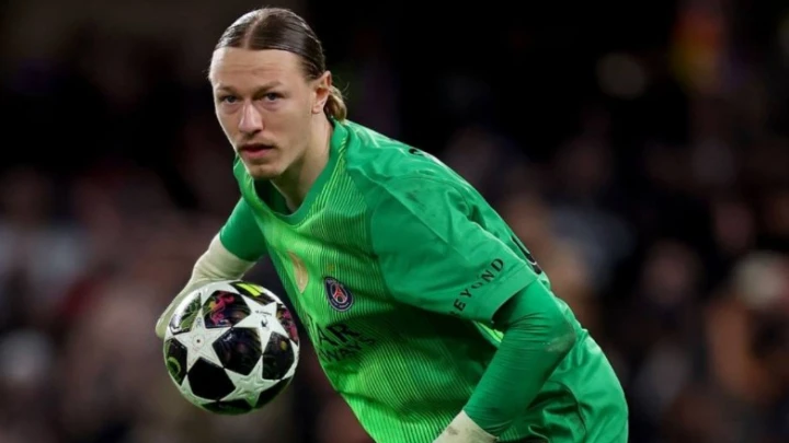 Сафонов рассказал о взаимоотношениях со своим дублером в «ПСЖ» Шевалье