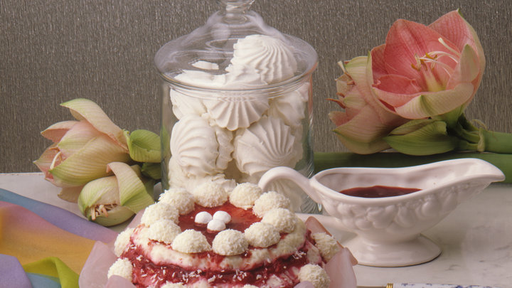 Почему иногда очень хочется сладкого: названы неочевидные причины