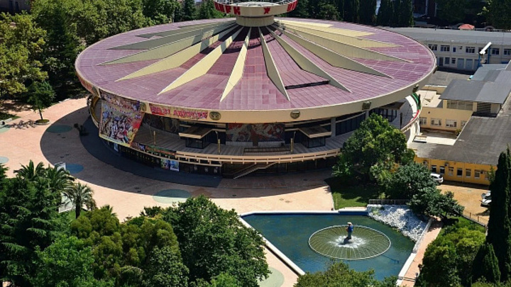 Цирк с вакциной: В Сочи открыли дополнительный прививочный пункт