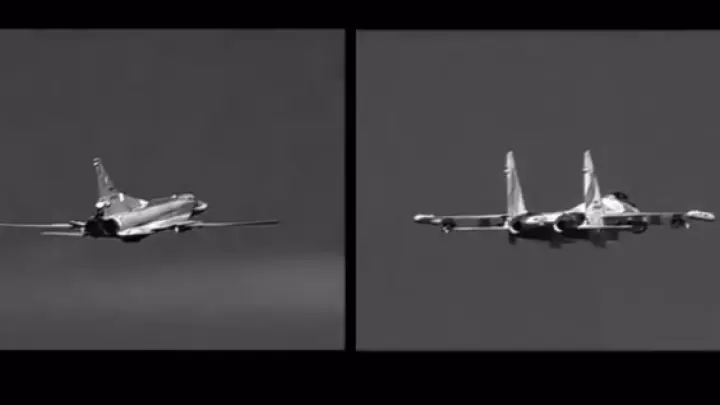 Французский летчик снял встречу с русскими Ту-22М3 и истребителем Су-35