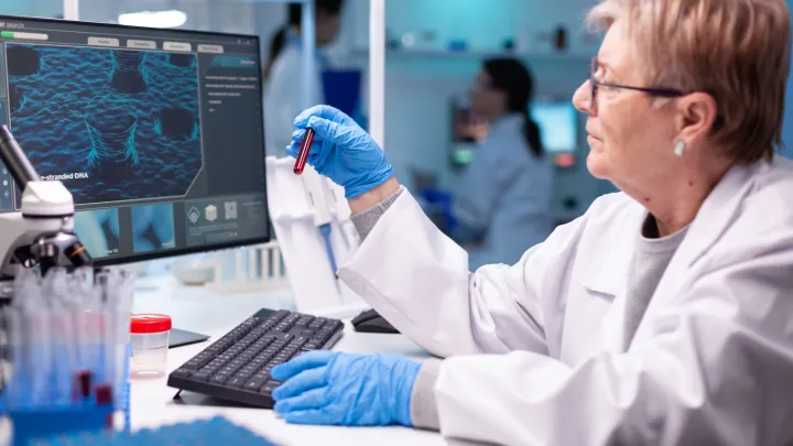 Донор спермы стал отцом 200 детей, передав им ген рака