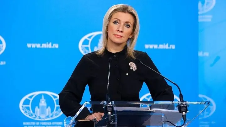 Он предал всех: Захарова обвинила Зеленского в отказе от своих обещаний