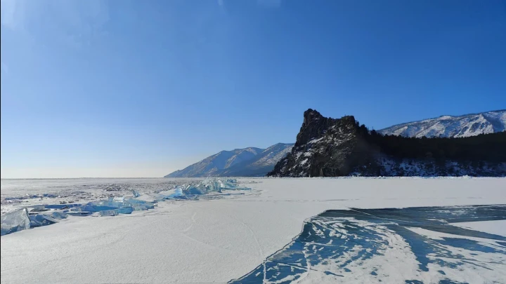 Немцы застряли во льдах. В ответ на смешки, Жаворонков сказал: Битва за Арктику началась