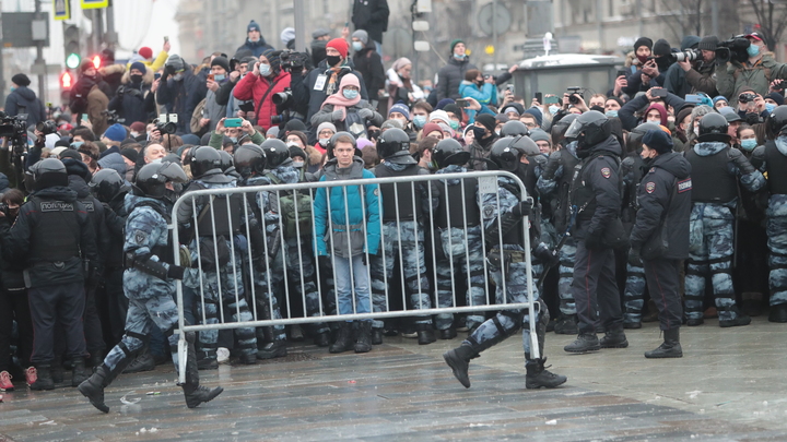 Бежал по сугробам к границе, но не сдавался: Кадры задержания берсерка из Чечни