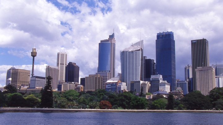 Австралия отыгралась на русских дипломатах. Забрала даже землю