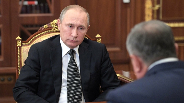 Со всех углов неслось «Путин, Путин, Путин»: Журналиста The Guardian обескуражил форум в Варшаве