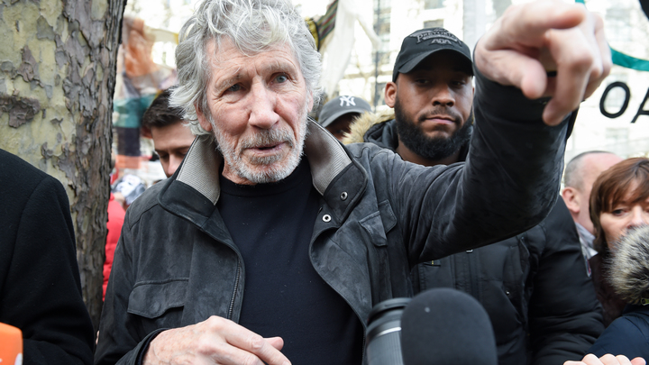 Основатель Pink Floyd назвал Байдена военным преступником