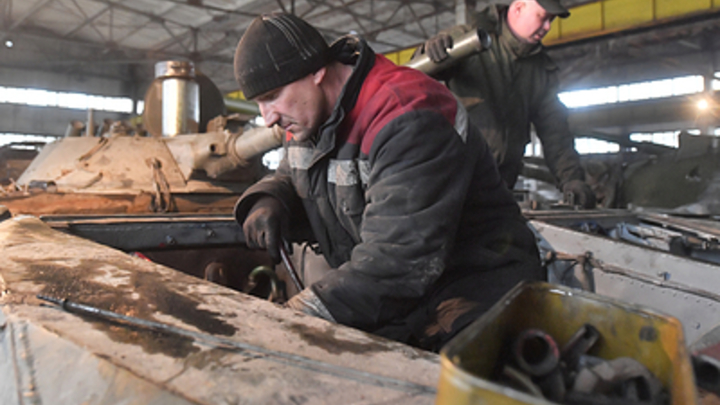В Нижегородской области в простое находятся 8,6 тысяч работников из-за санкций