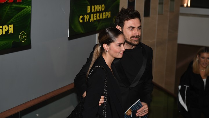 Агату Муцениеце подозревают в романе с женатым мужчиной на фоне интриги с Дрангой