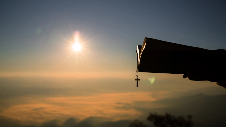 Великий старец Зосима предсказал бомбёжку Донецка и Киева. Но важна деталь - бомбят США