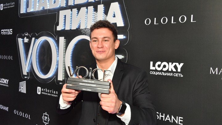 Звезде Слова пацана оборвали телефон украинцы. Он обрубил их одним махом