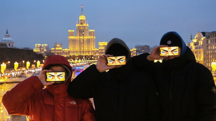 Замдиректора департамента УрФУ в Екатеринбурге подарила мошенникам 8 млн рублей