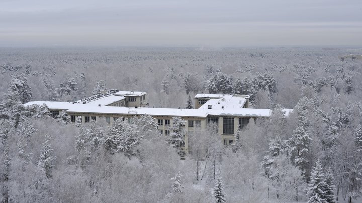Ещё несколько вузов Новосибирска эвакуировали из-за угроз минирования