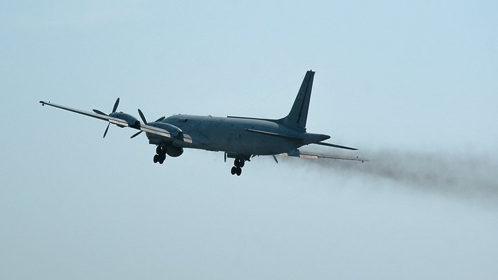 Русские Ил-38 душили скоростью: Сразу два убийцы подлодок подобрались к авианосцу США