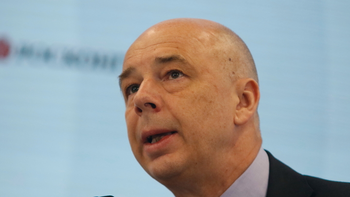 Рубль летит вниз: Беспомощный комментарий Силуанова высмеяли в прямом эфире