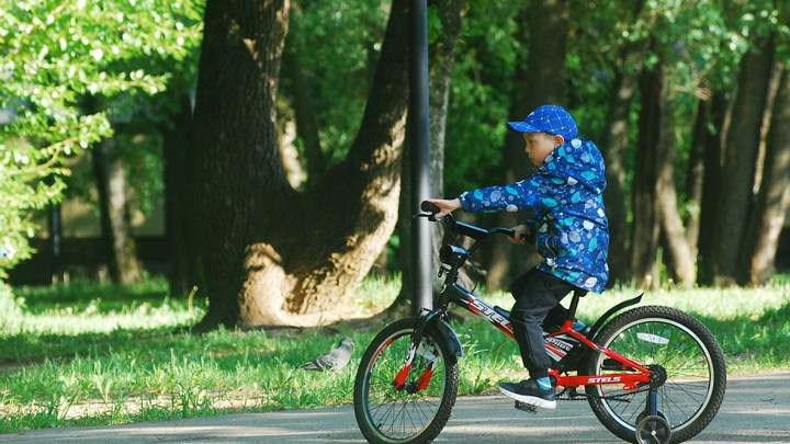 В Челябинской области в больнице умер 5-летний велосипедист, сбитый машиной