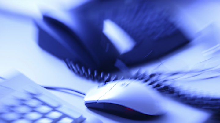 В Новосибирске в трёх офисах накрыли банду телефонных мошенников