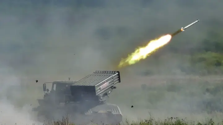 Смертоносный дуэт: Ураганы в зоне СВО получили новые тягачи-гиганты