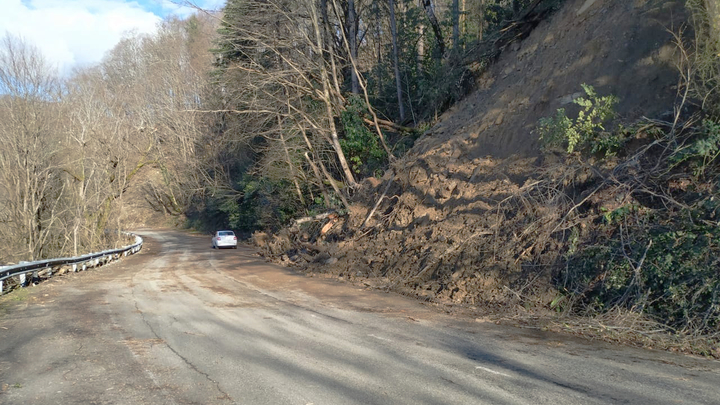 В Сочи на старом направлении автодороги А-147 в Зубовой Щели будет организован реверс