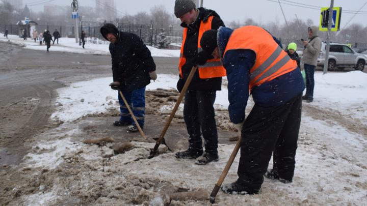 Мэрия Иванова приказала МКУ «Доргорхоз» привести городские тротуары в порядок