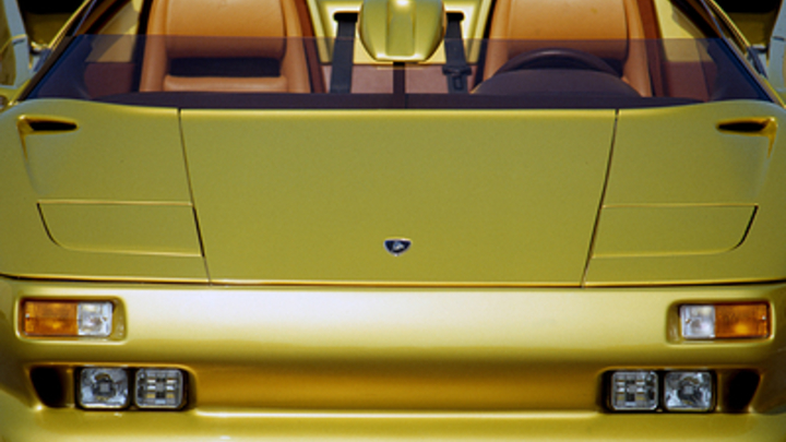 Очень дорогое ДТП:  Жёлтый Ламборгини протаранил дерево в Сочи