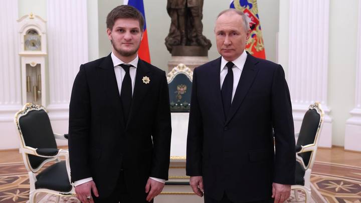Рамзан Кадыров показал кадры неофициальной встречи сына с Владимиром Путиным