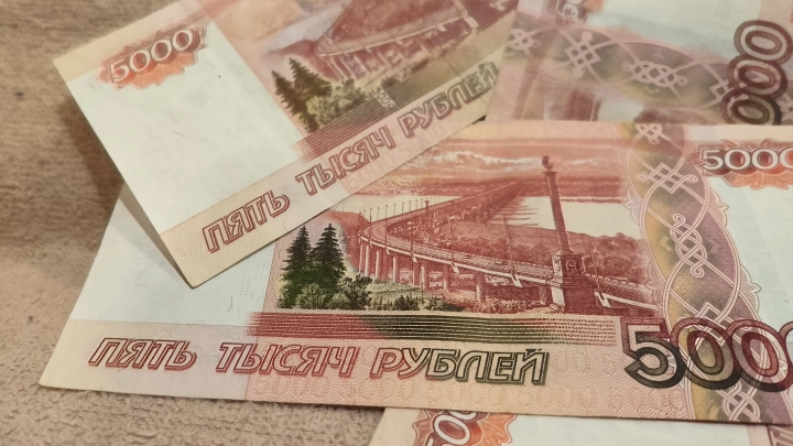 Взяточники в России чаще всего попадаются на сумме менее 10 тысяч рублей