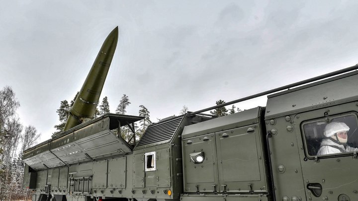 Взяли в плен красиво. Украинский боевик семь дней прятался от своих, чтобы сдаться в плен русским