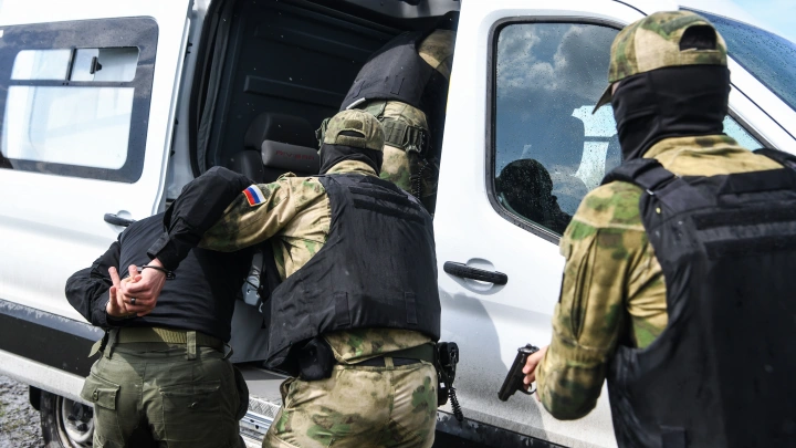 На Дагенефтепродукт с вертолёта высадился спецназ: ФСБ показала эффектные кадры