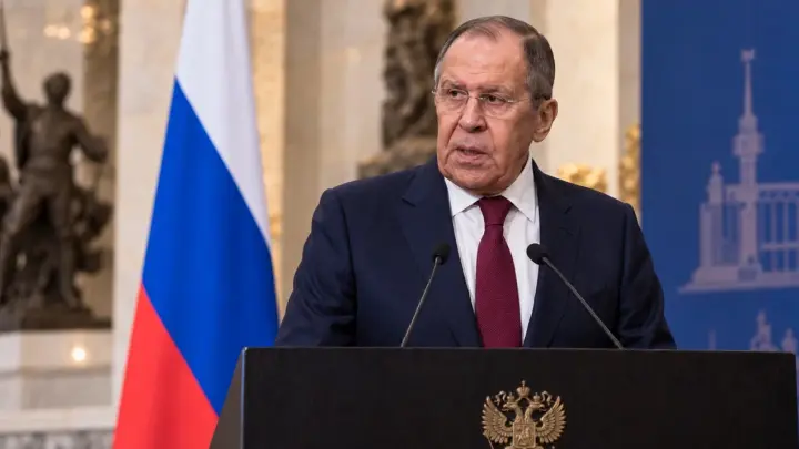Лавров: Россия готова к переговорам по Украине, но западные инициативы «откатываются назад»