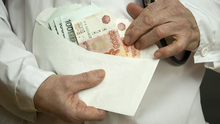 Челябинский минсоц объяснил премии руководства психинтерната по 170 тысяч рублей