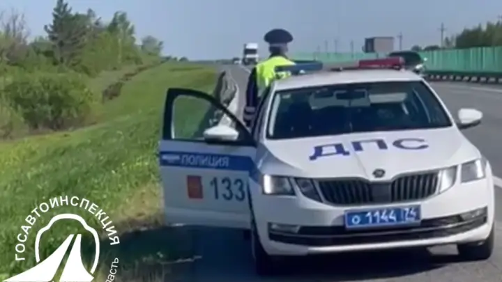 30 пассажиров застряли на трассе в Челябинской области из-за поломки автобуса