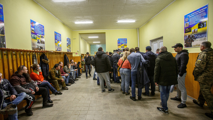На Украине рассылают повестки по мобилизации уже умершим гражданам
