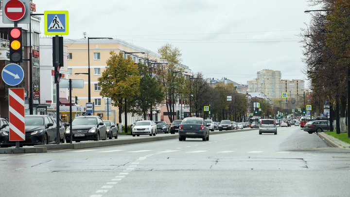 В Перми снесли пристрой на Октябрьской площади