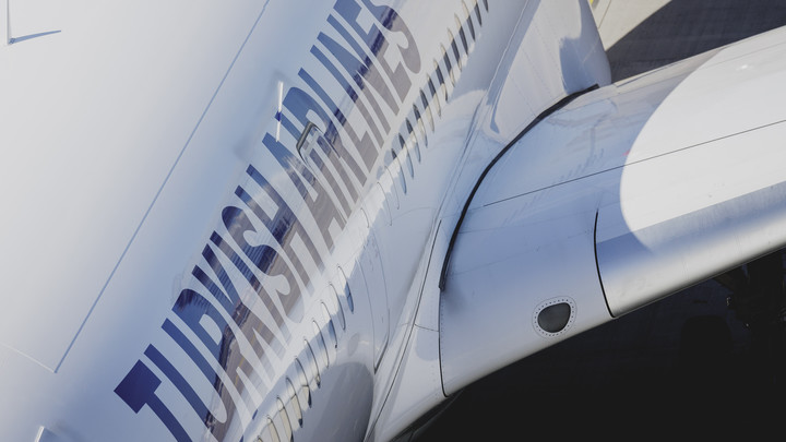 АТОР подтвердила длительные задержки рейсов Turkish Airlines между Москвой и Турцией
