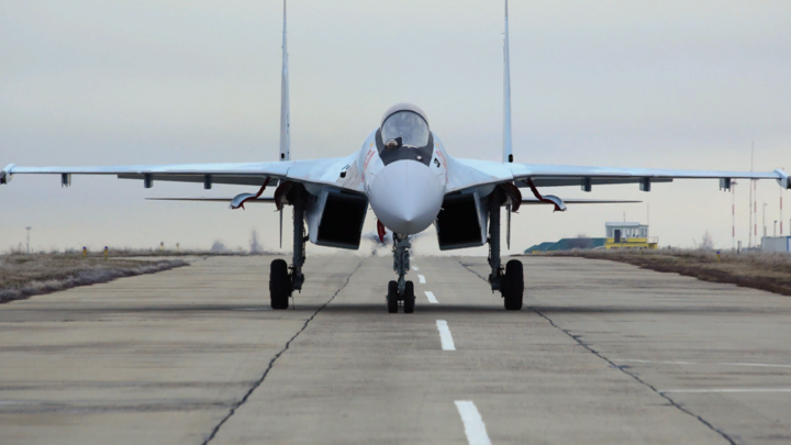 Под Брянском ищут тело пилота Су-34: Местных жителей просят о помощи