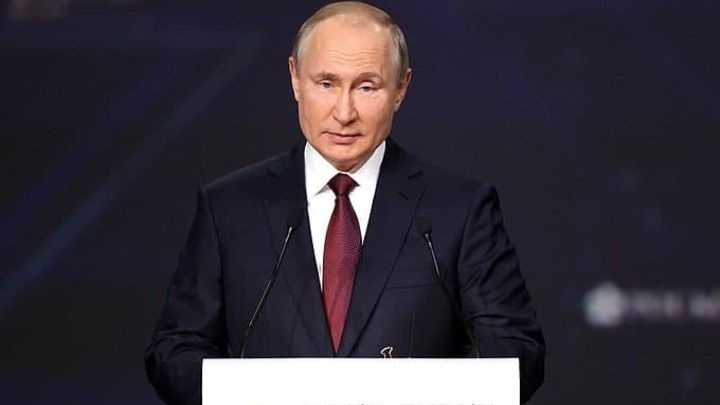 Президент, который уже победил. Лучшие ответы Владимира Путина на вопросы иностранных журналистов
