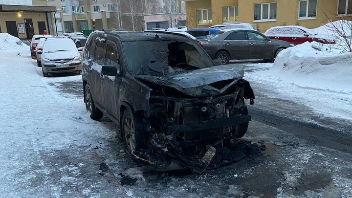 В Кемерове полиция разыскивает поджигателя автомобиля известного кузбасского общественника