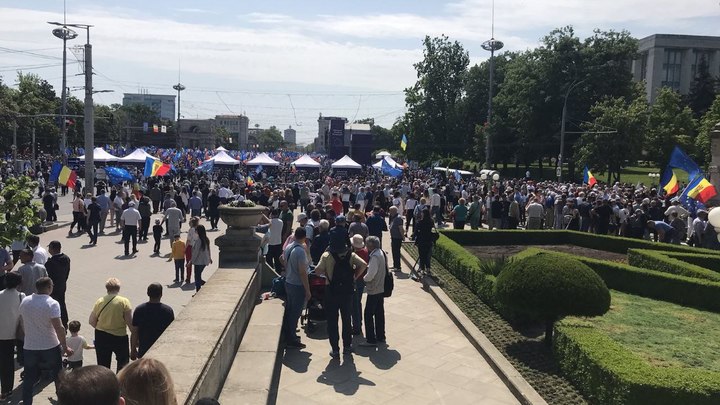 Полиция назвала цифру: 75 000 человек пришли на евромитинг в центре Кишинева
