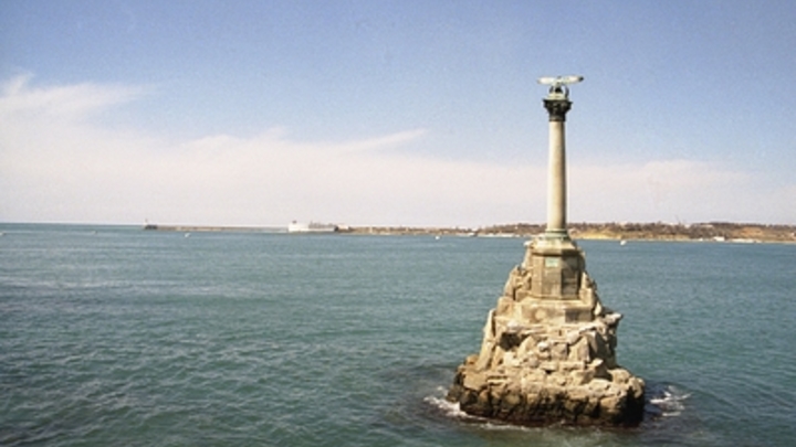 Атака на День ВМФ в Севастополе. Критика на грани конспирологии