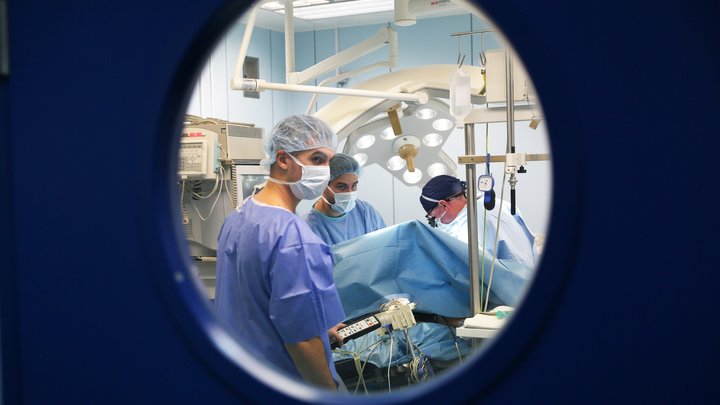 Врачи спасли жизнь новорождённой девочке из Краснодарского края, у которой стали отказывать органы