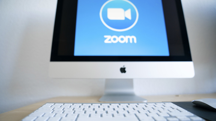 Провокация Zoom не удалась: В Минобрнауки ответили на запрет использовать видеосервис