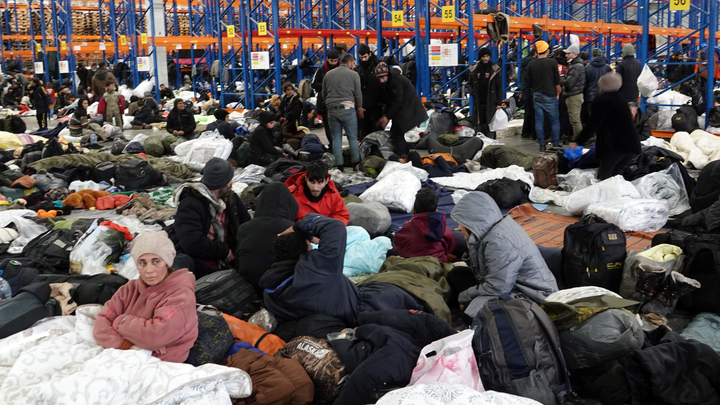 Около 200 мигрантов не смогли вылететь из Минска в Багдад