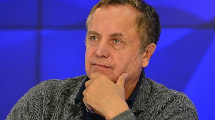 Андрей Соколов спустя 36 лет побывал в Мариуполе в доме, где снимался фильм Маленькая Вера