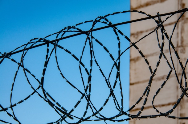 Севший за гибель 13 человек сержант вернётся на СВО