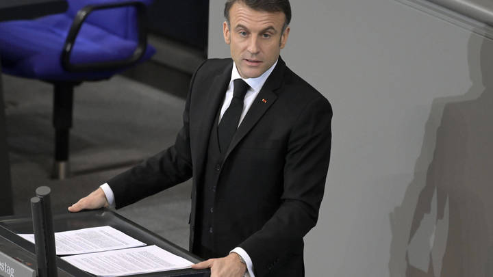 Во Франции обвинили Макрона в государственной измене