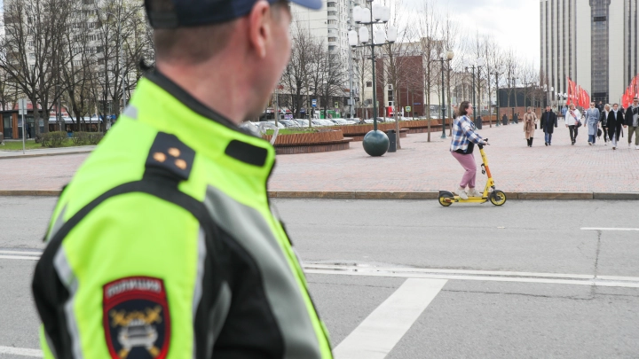Новосибирские полицейские могут начать патрулирование на электросамокатах