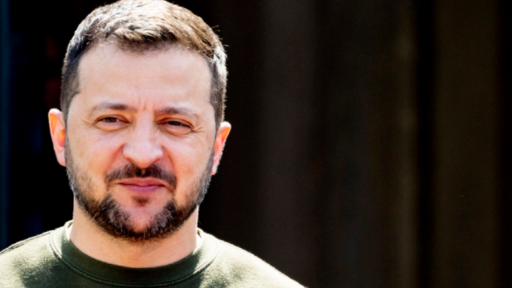 Издевательская обложка оказалась реальностью: Польский журнал высмеял Зеленского