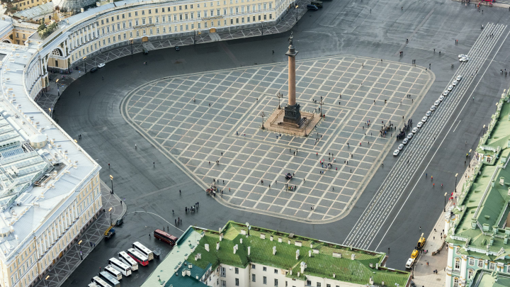 Уиткофф встретился в Санкт-Петербурге с Дмитриевым: Эмиссаров увёз кортеж